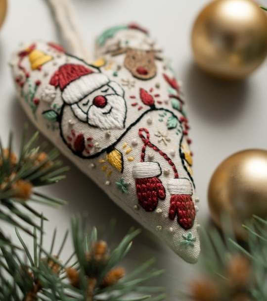 💖DIY Heart Shaped Hand Embroidered Christmas Ornament/Ornament Kit